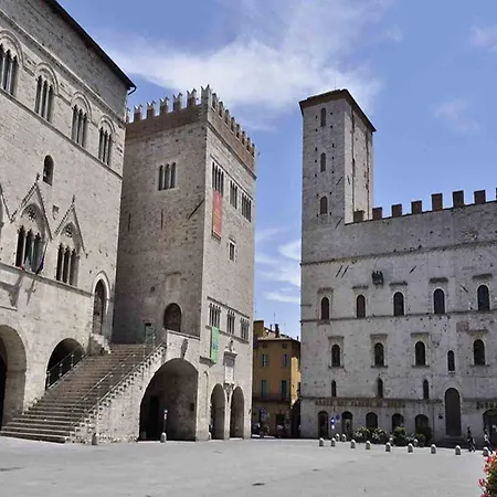 בית חווה Agriturismo Birrificio Orsini מסה מרטאנה