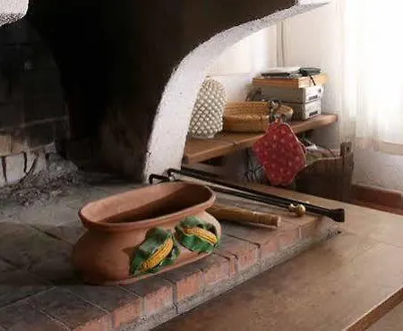 Agriturismo Birrificio Orsini בית חווה מסה מרטאנה