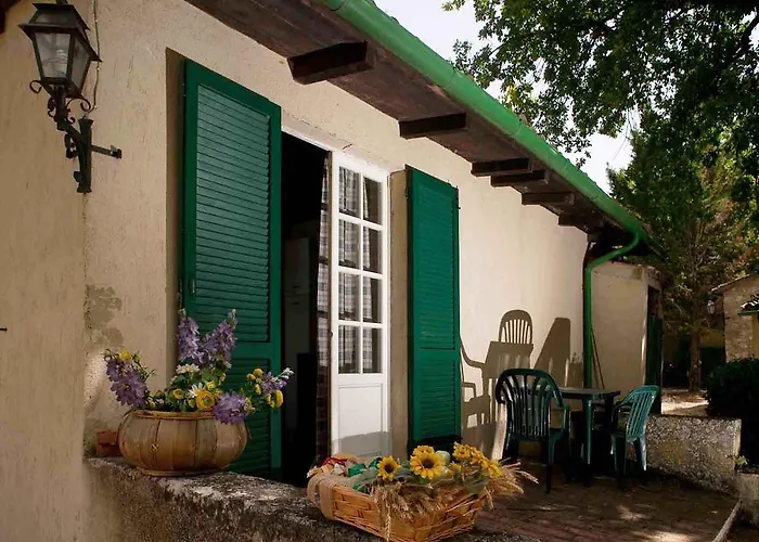 ファームステイ Agriturismo Birrificio Orsini マッサ・マルターナ